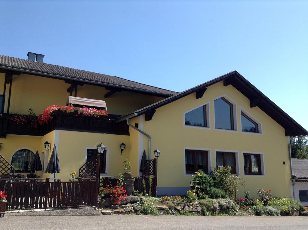 Gasthof Zur Haltestelle Lasberg Exterior foto
